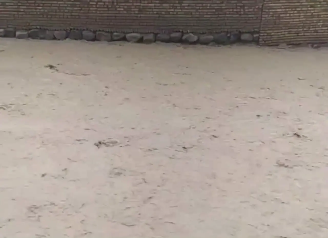 سیل و آبگرفتگی در معابر بستانآباد