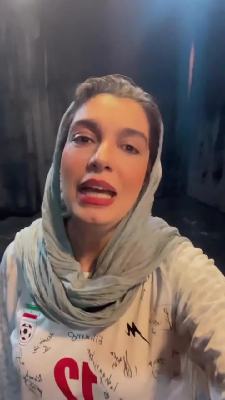 هدیه ویژه تیم ملی فوتسال بانوان ایران به الیکا عبدالرزاقی