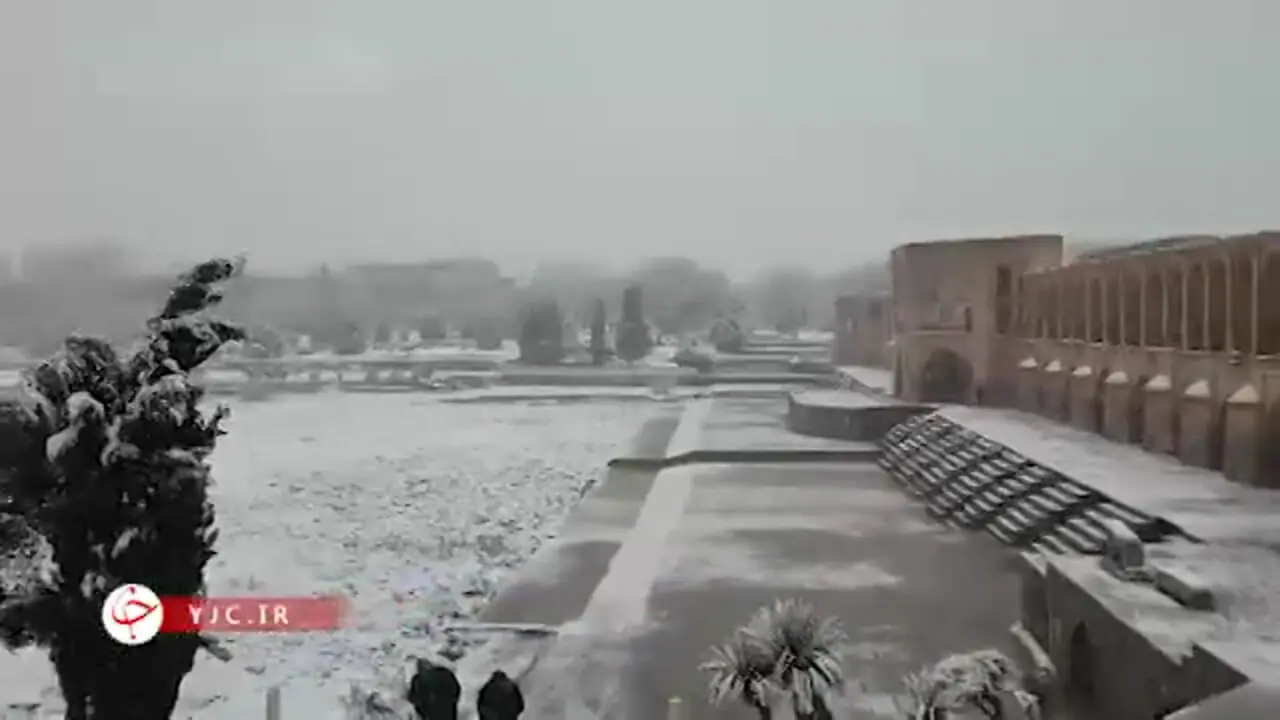 نصف‌جهان سفیدپوش شد