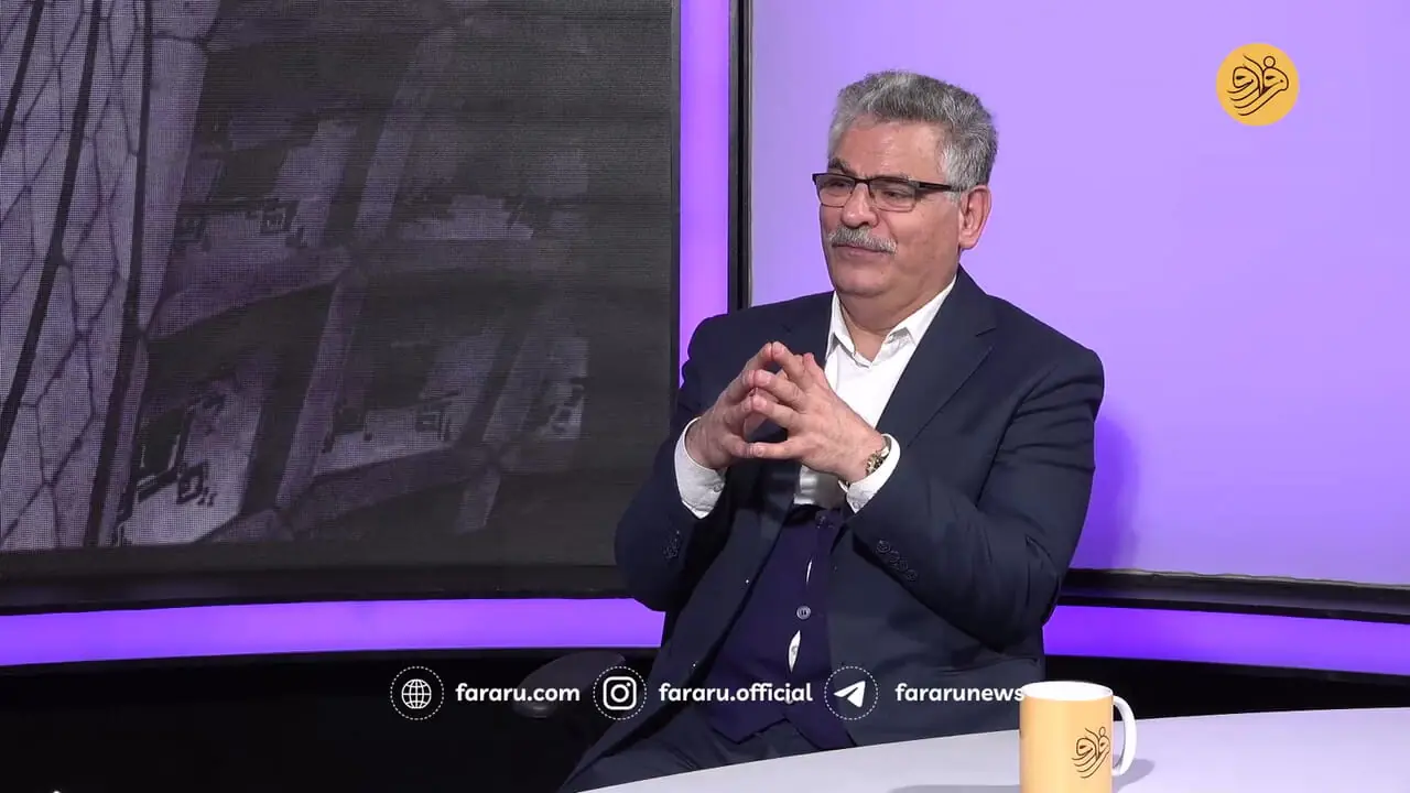 هیچ‌کس در ایران خائن و وطن فروش نیست/ در جامعه توسعه‌یافته فقط ۱۶ تا ۱۷ درصد مردم درگیر سیاست‌اند/ اگر ۵۰ درصد جامعه درگیر سیاست باشند، باید به ویروس سیاست مشکوک شد/سرنوشت ما را دو عامل تعیین می‌کنند؛ ژنتیک و سیاستمداران
