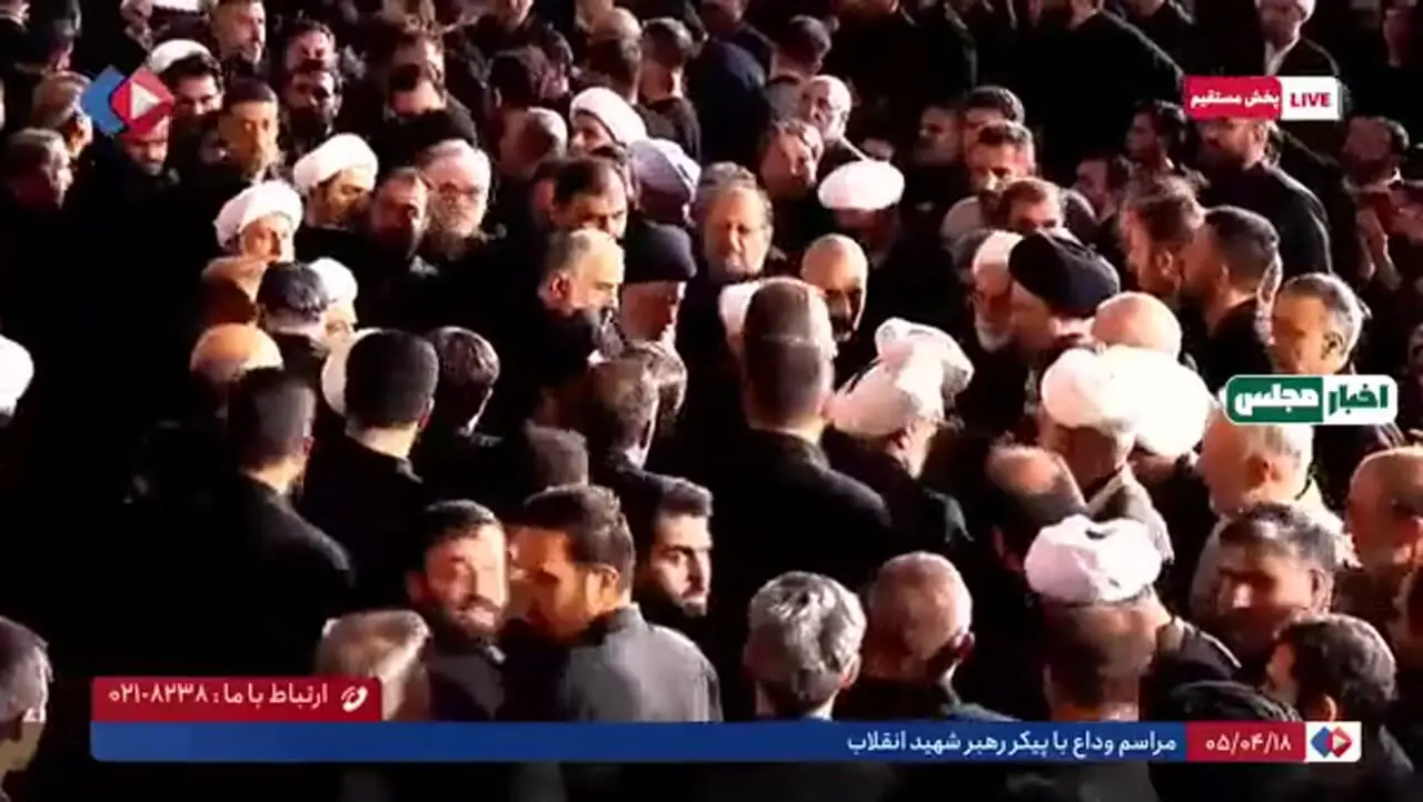 حضور مقامات ارشد کشور در حرم رضوی در مراسم تشییع پیکر رهبر شهید