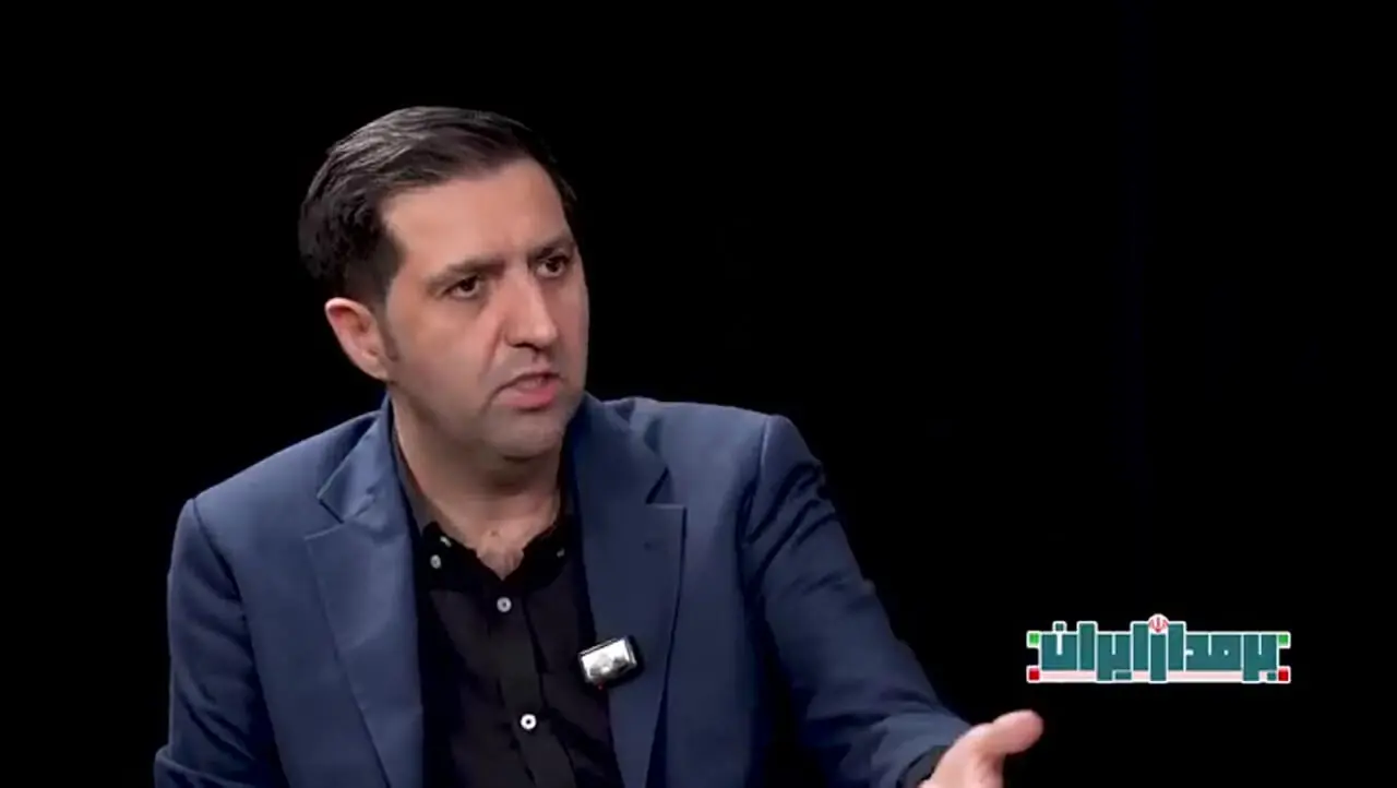 آجورلو: درباره تنگه هرمز اختلافی میان مسئولان نیست