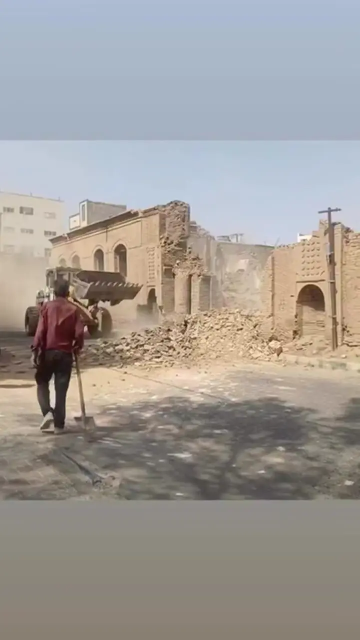 تخلف شهرداری در تخریب بدون مجوز کاروانسرای تاریخی روس‌ها در سبزوار