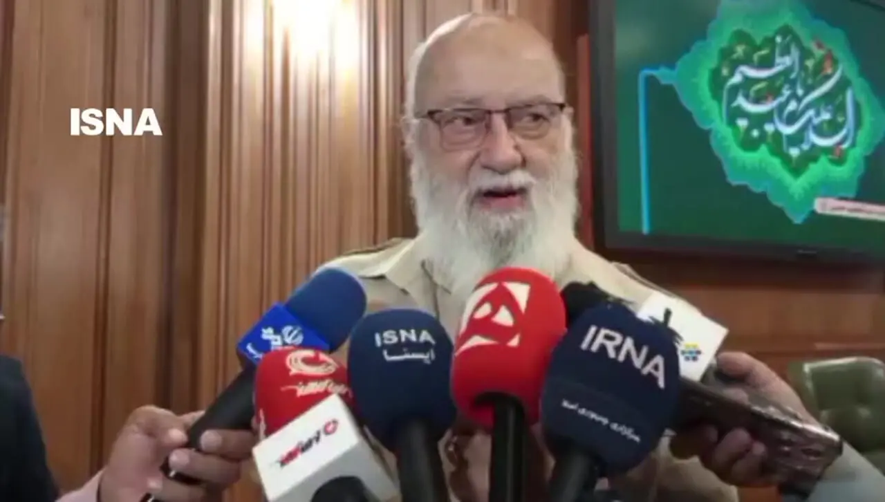 واکنش چمران به شایعه منحل شدن شوراها: شتر در خواب بیند پنبه‌دانه